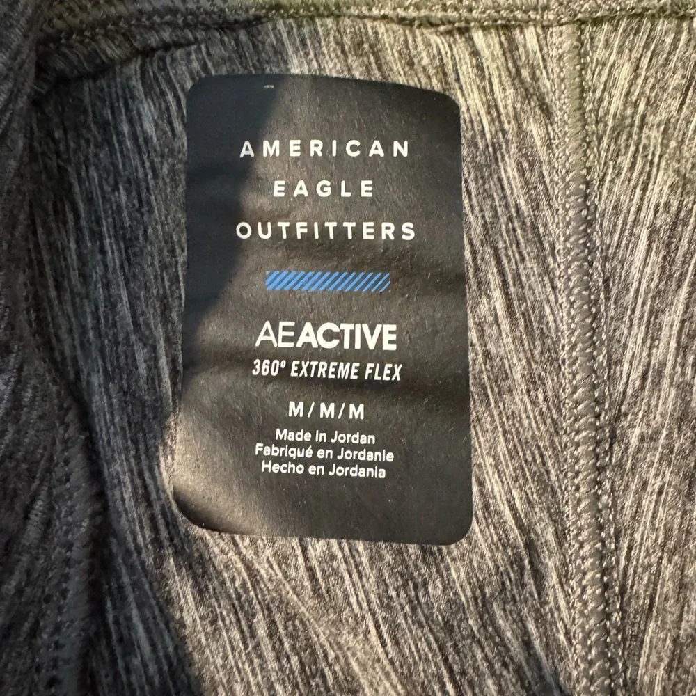 American Eagle Outfitters Heather Gray Extreme Flex Hoodie Sweatshirt with hood
